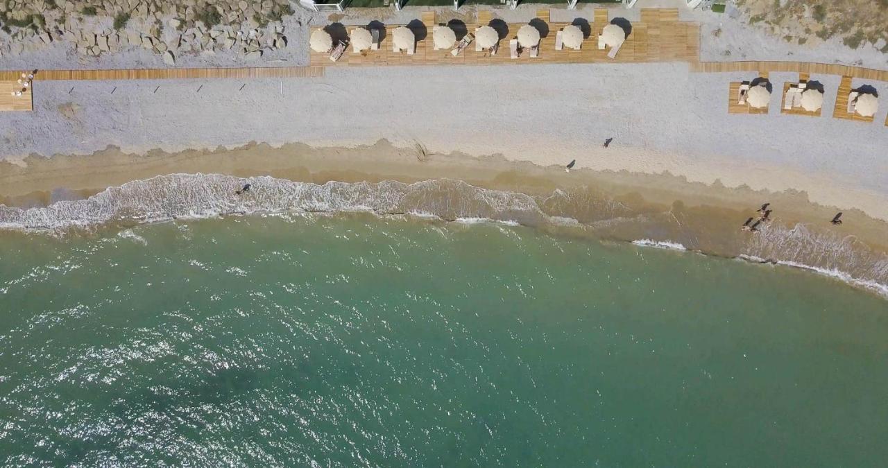 The Sense Experience Resort Follonica Esterno foto The spillway of the dam
